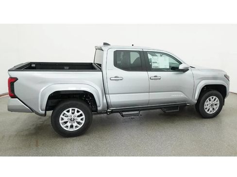 New 2026 Toyota Tacoma SR5 AWD/4WD image 10