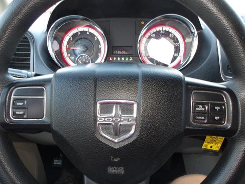 Used 2012 Dodge Grand Caravan SXT image 14