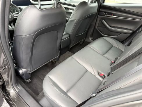 Used 2023 MAZDA MAZDA3 s FWD image 17