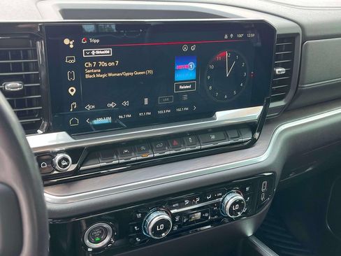 Used 2022 GMC Sierra 1500 SLT w/ SLT Convenience Package AWD/4WD image 31