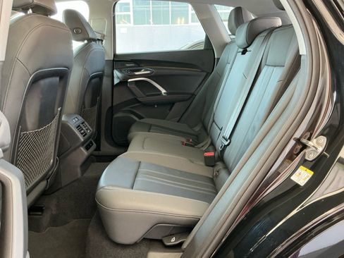 Certified 2025 Audi Q5 Premium Plus w/ Premium Plus image 32