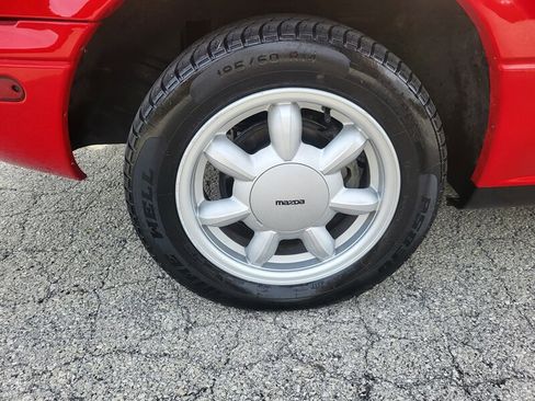 Used 1990 MAZDA MX-5 Miata image 24