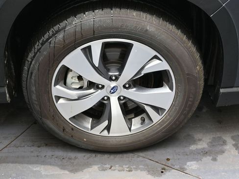 Certified 2024 Subaru Ascent Premium w/ Convenience Package image 10