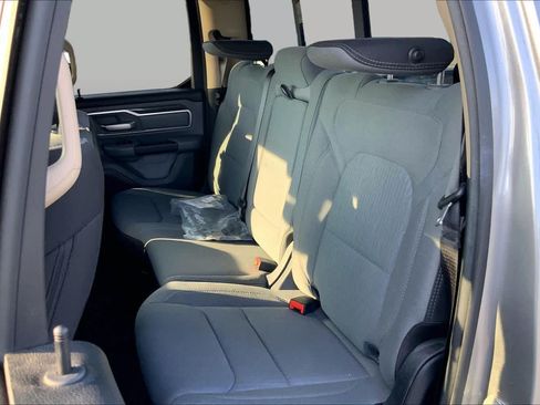 Used 2020 RAM 1500 Big Horn AWD/4WD image 19