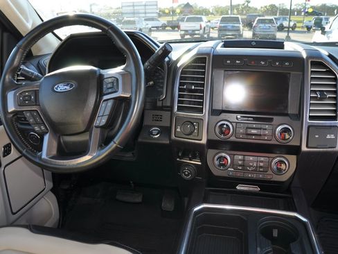 Used 2021 Ford F250 Limited image 19
