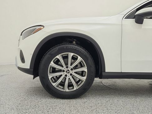 Used 2024 Mercedes-Benz GLC 300 image 16