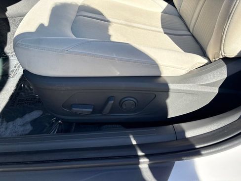 Used 2025 Hyundai Sonata SEL FWD image 16