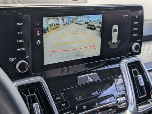 Used 2023 Kia Sorento SX image 26