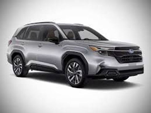 Used 2025 Subaru Forester Premium AWD/4WD image 7