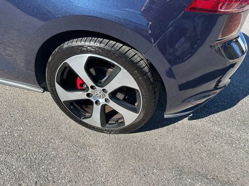 Used 2016 Volkswagen GTI S image 9