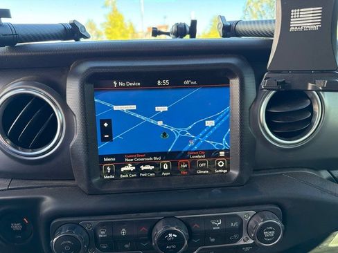 Used 2021 Jeep Gladiator Rubicon w/ Uconnect 4C Nav & Sound Group AWD/4WD image 14