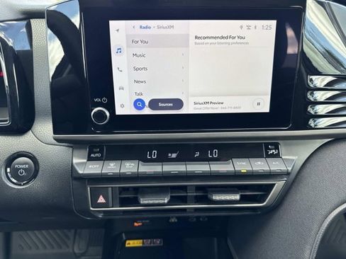 Certified 2025 Toyota Camry LE image 27