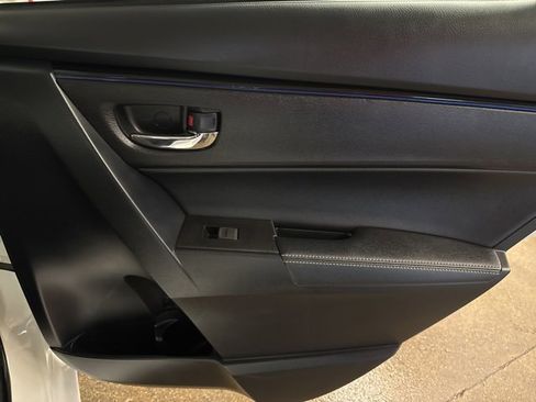 Used 2019 Toyota Corolla SE image 23