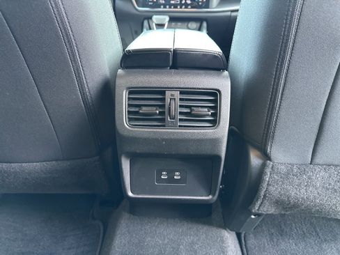 Used 2024 Nissan Rogue SV image 51