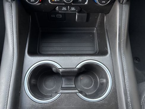 Used 2023 Chevrolet Suburban LS image 27