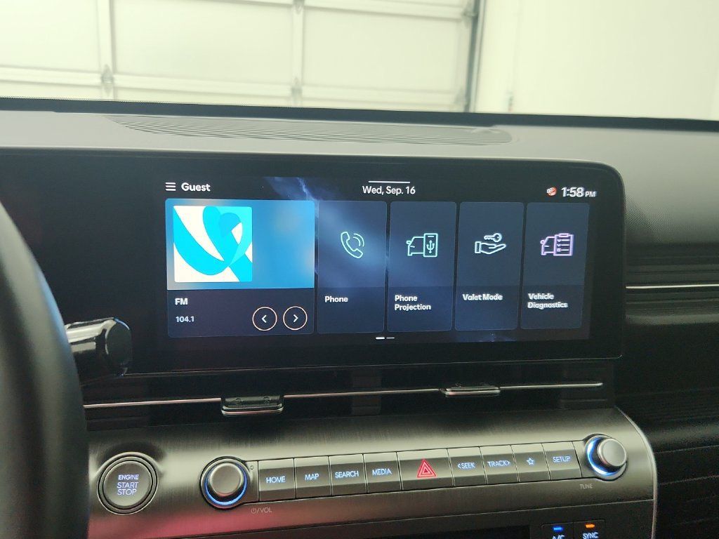 Used 2025 Hyundai Kona SEL AWD/4WD image 26