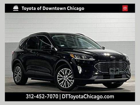 Used 2022 Ford Escape SEL w/ Technology Package FWD image 1