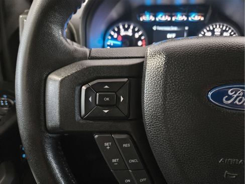 Used 2017 Ford F150 XLT w/ Equipment Group 302A Luxury AWD/4WD image 17