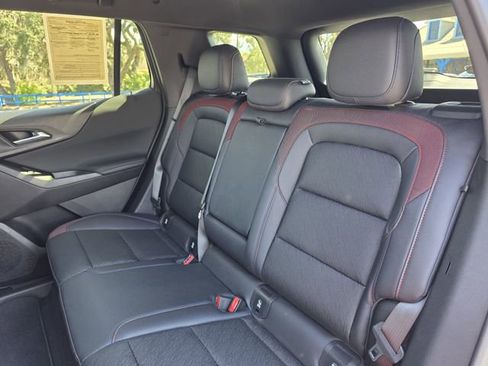 Used 2025 Chevrolet Equinox RS w/ Safety and Technology Package image 19