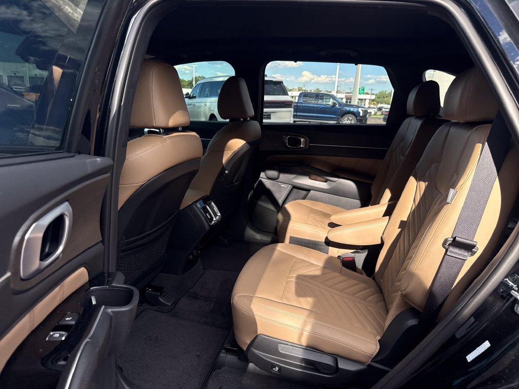 Used 2026 Kia Sorento SX Prestige w/ Olive Brown Leather Package AWD/4WD image 21