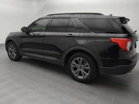 Used 2021 Ford Explorer XLT w/ Equipment Group 202A RWD image 3