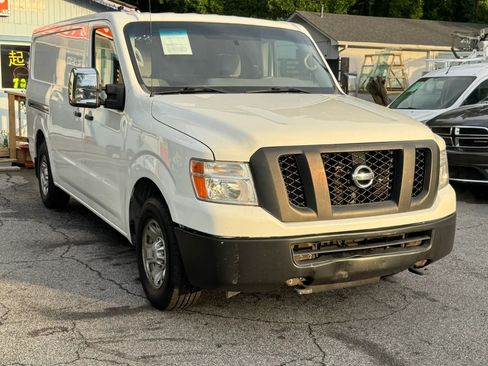 Used 2018 Nissan NV 2500 SV w/ Navigation Package RWD image 3