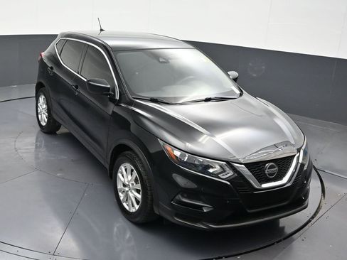 Used 2021 Nissan Rogue Sport S image 25
