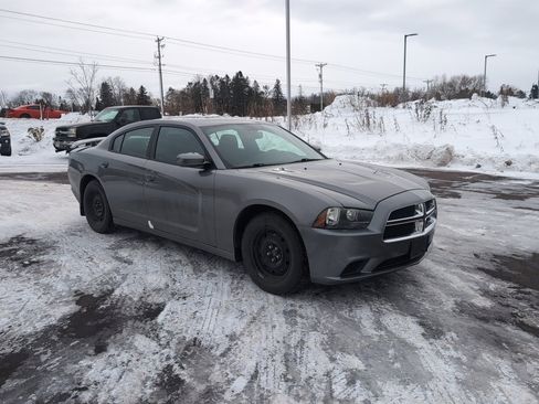 Used 2011 Dodge Charger SE w/ Connectivity Group image 7