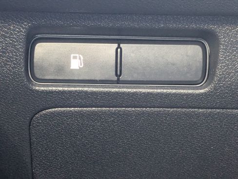 Used 2018 Kia Sorento LX image 34