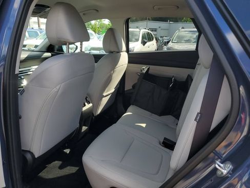 Used 2025 Hyundai Tucson SEL FWD image 13