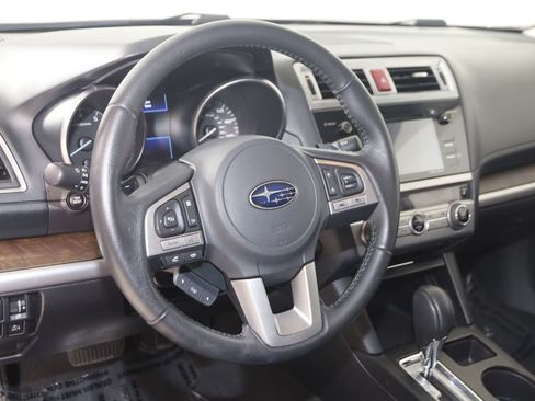 Used 2017 Subaru Outback 2.5i Limited AWD/4WD image 6