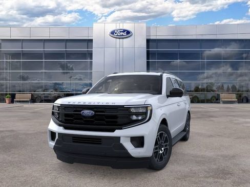 New 2026 Ford Expedition Active AWD/4WD image 2