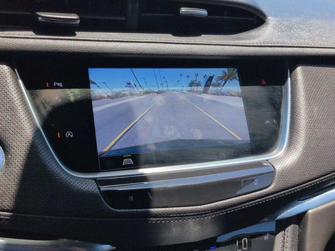 Certified 2023 Cadillac XT6 Luxury FWD image 19
