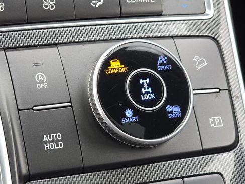 Used 2023 Hyundai Santa Fe SEL w/ Premium Package image 10