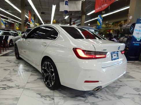 Used 2025 BMW 330i xDrive Sedan w/ M Sport Package image 8