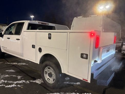 New 2025 GMC Sierra 2500 Pro w/ Convenience Package AWD/4WD image 7