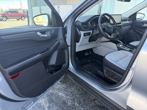 Used 2023 Ford Escape Active w/ Tech Pack #2 image 16