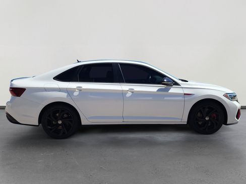 Used 2023 Volkswagen Jetta GLI Autobahn FWD image 6