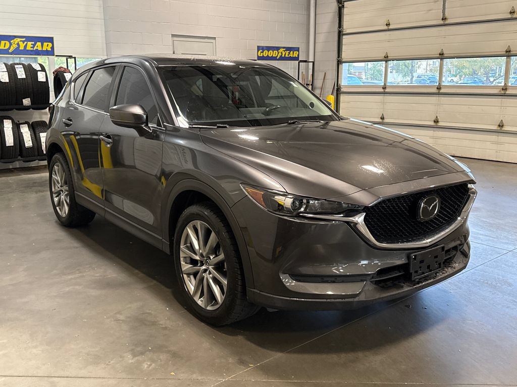Certified 2021 MAZDA CX-5 Touring w/ Touring Preferred SV Package AWD/4WD image 3
