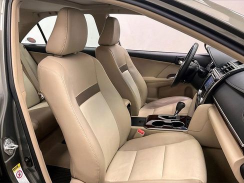 Used 2012 Toyota Camry XLE image 6