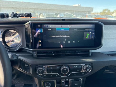 Certified 2024 Jeep Wrangler Sport S image 14