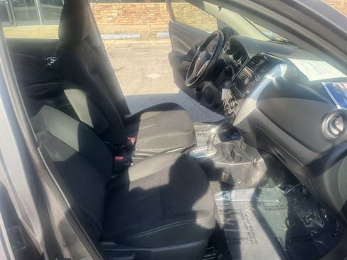 Used 2018 Nissan Versa SV w/ SV Special Edition Package image 32