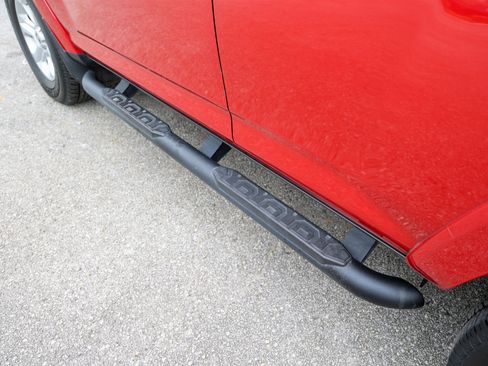 Used 2022 Toyota 4Runner SR5 Premium w/ Moonroof Package RWD image 13