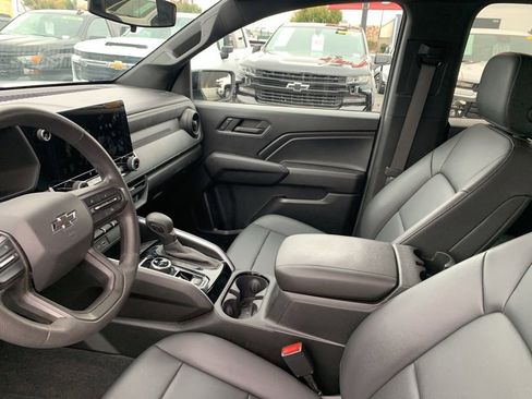 Used 2024 Chevrolet Colorado Trail Boss w/ Advanced Trailering Package AWD/4WD image 15