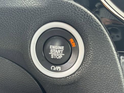 Used 2023 Chrysler 300 S image 18