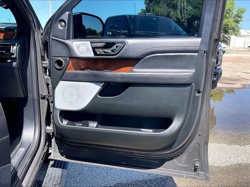 Used 2024 Lincoln Navigator Black Label AWD/4WD image 29