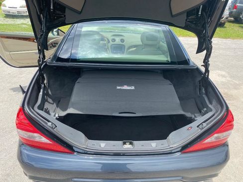 Used 2009 Mercedes-Benz SL 550 w/ Premium I Pkg image 19