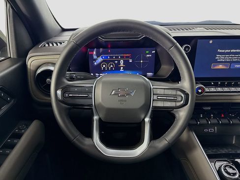 Used 2024 Chevrolet Colorado ZR2 w/ ZR2 Bison Edition image 11