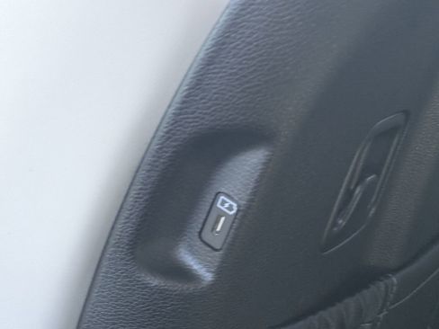 Used 2025 Kia Telluride S image 14