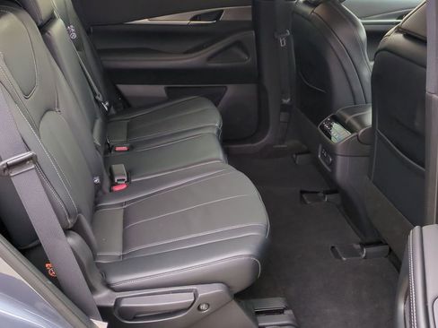 Used 2023 INFINITI QX60 Luxe image 18